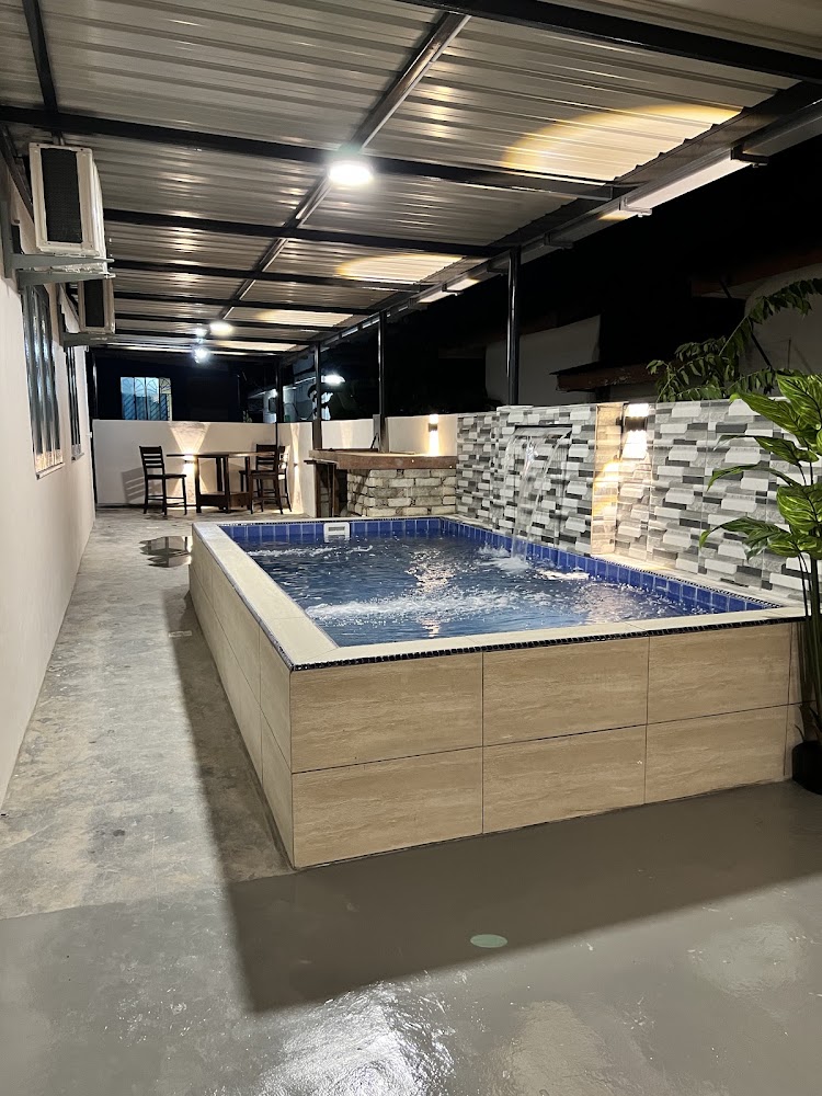 ANAS POOL HOMESTAY